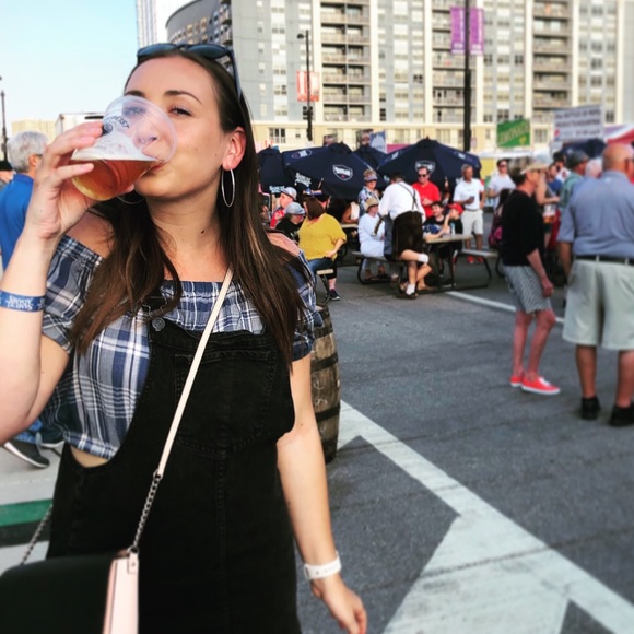 Meet your Posher, Sierra - Picture 2 of 6